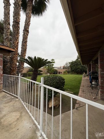 3600 Piedmont Avenue, Bakersfield, CA 93312