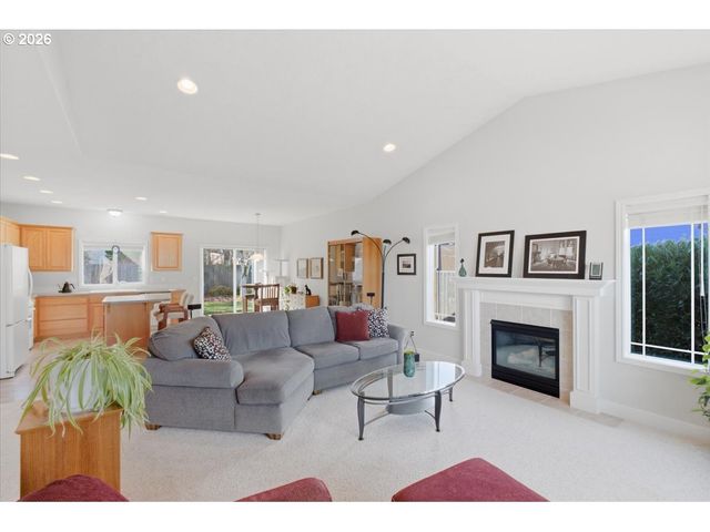 2066 Nw VIOLET Ave, Albany, OR 97321