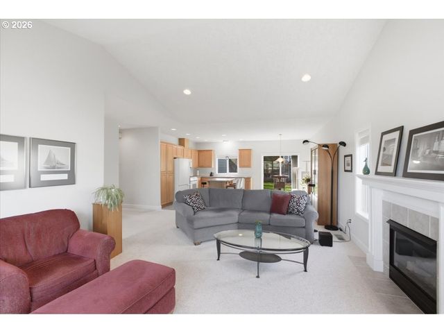 2066 Nw VIOLET Ave, Albany, OR 97321