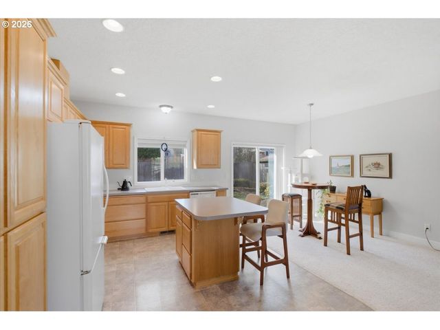 2066 Nw VIOLET Ave, Albany, OR 97321