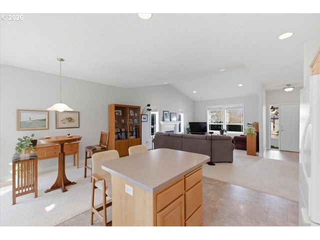 2066 Nw VIOLET Ave, Albany, OR 97321