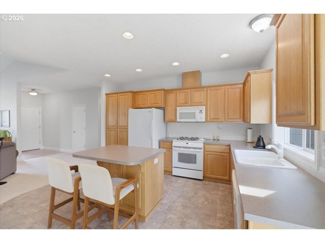 2066 Nw VIOLET Ave, Albany, OR 97321