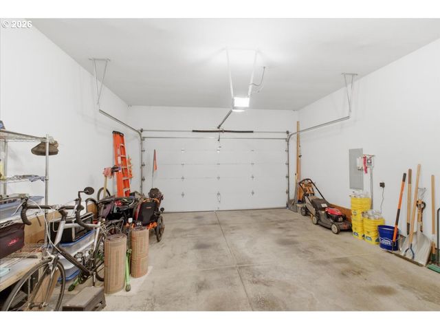 2066 Nw VIOLET Ave, Albany, OR 97321