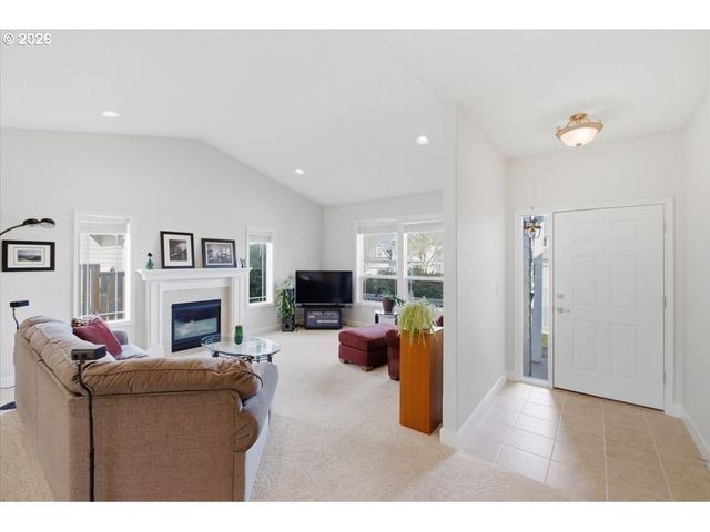 2066 Nw VIOLET Ave, Albany, OR 97321