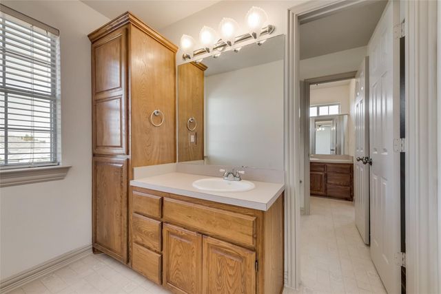 120 Cambridge Court, Heath, TX 75032
