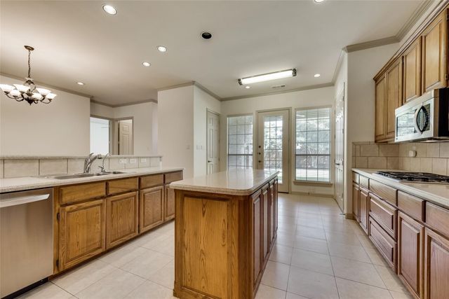 120 Cambridge Court, Heath, TX 75032