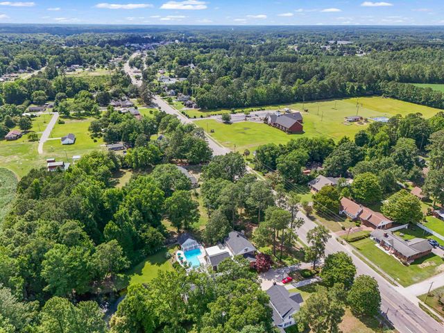 5622 Main St., Loris, SC 29569