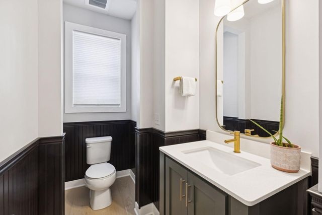 5450 Rolling Hills Parkway, Victoria, MN 55318