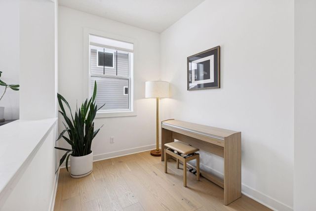 5450 Rolling Hills Parkway, Victoria, MN 55318