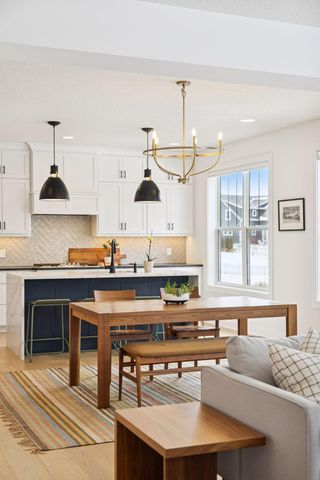 5450 Rolling Hills Parkway, Victoria, MN 55318