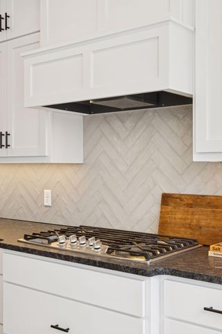 5450 Rolling Hills Parkway, Victoria, MN 55318