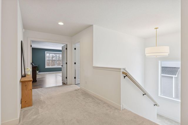 5450 Rolling Hills Parkway, Victoria, MN 55318