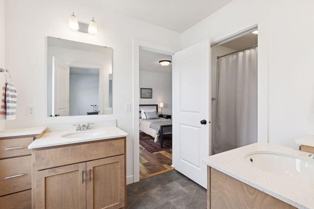 5450 Rolling Hills Parkway, Victoria, MN 55318