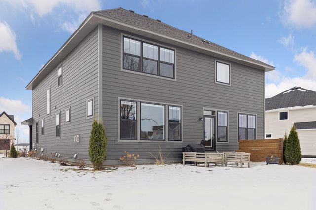 5450 Rolling Hills Parkway, Victoria, MN 55318