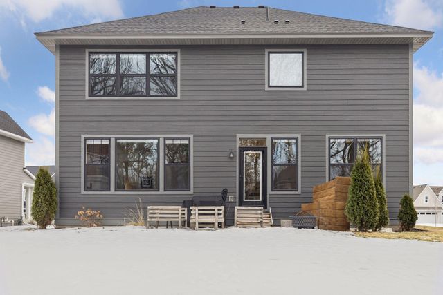 5450 Rolling Hills Parkway, Victoria, MN 55318