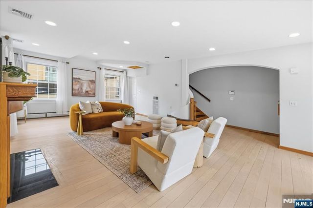 61 Glenwood Road, Englewood, NJ 07631