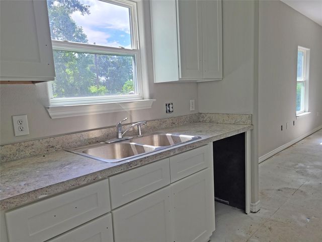 27436 Lantern Lane, New Caney, TX 77357
