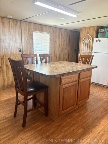 417 Pine Road, Eufaula, OK 74432