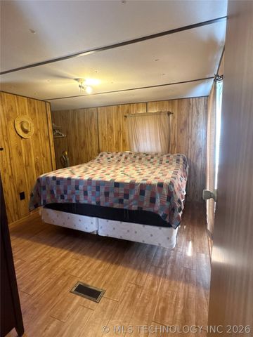 417 Pine Road, Eufaula, OK 74432