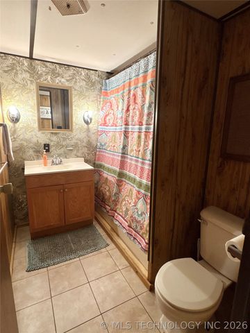 417 Pine Road, Eufaula, OK 74432