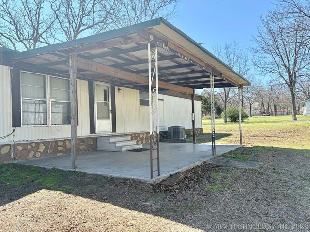 417 Pine Road, Eufaula, OK 74432