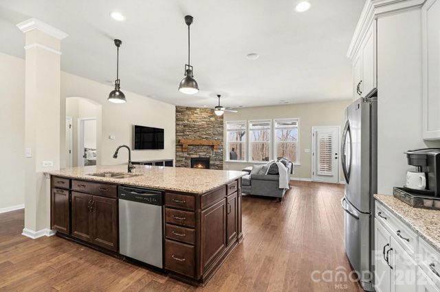 4526 Sunprince Drive 37, Harrisburg, NC 28075