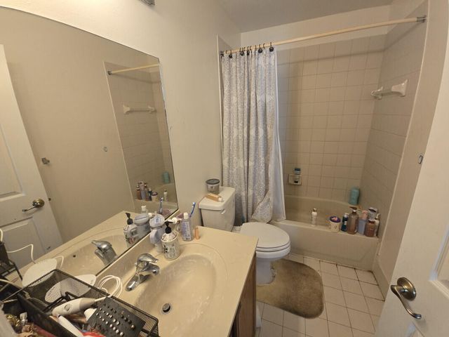 6511 Sandy Bank Terrace, Riviera Beach, FL 33407