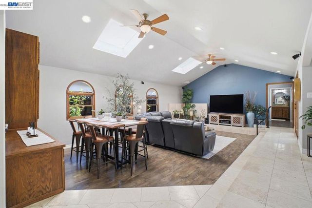 4858 Sterling Dr, Fremont, CA 94536