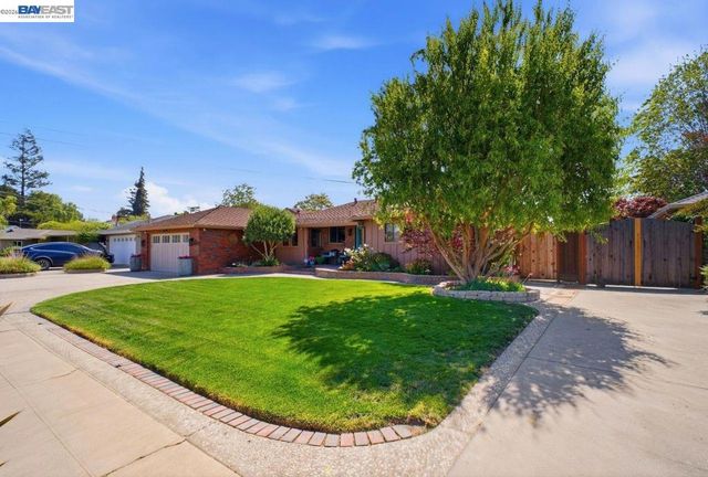 4858 Sterling Dr, Fremont, CA 94536