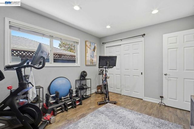 4858 Sterling Dr, Fremont, CA 94536