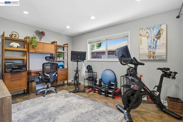 4858 Sterling Dr, Fremont, CA 94536