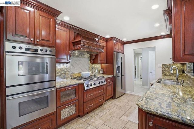 4858 Sterling Dr, Fremont, CA 94536