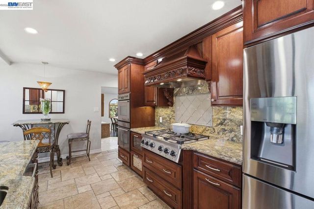 4858 Sterling Dr, Fremont, CA 94536