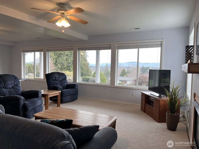 6055 Malloy Avenue, Ferndale, WA 98248