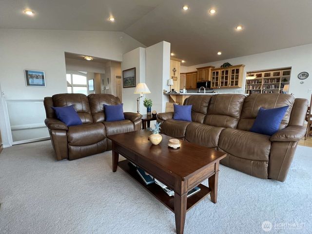 6055 Malloy Avenue, Ferndale, WA 98248