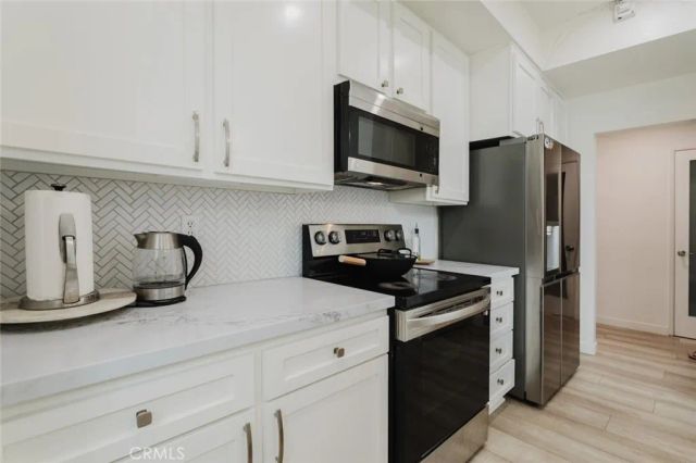 1305 N Columbus Avenue 204, Glendale, CA 91202