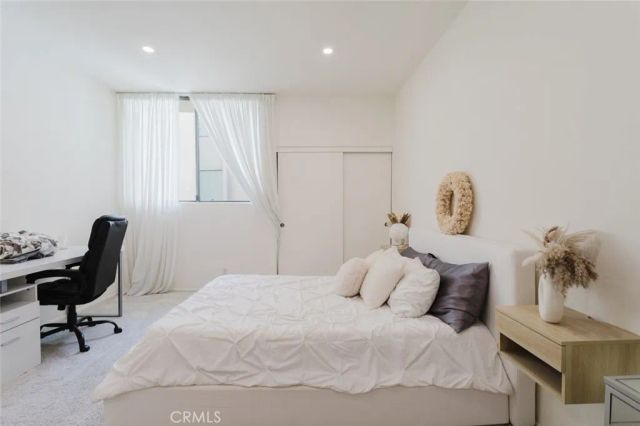 1305 N Columbus Avenue 204, Glendale, CA 91202