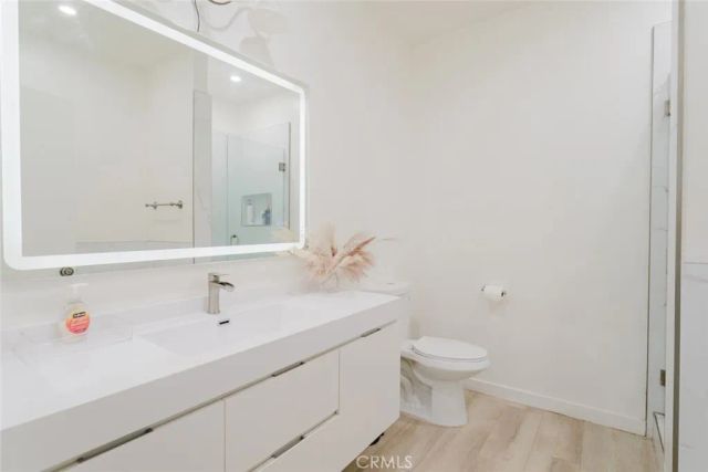 1305 N Columbus Avenue 204, Glendale, CA 91202
