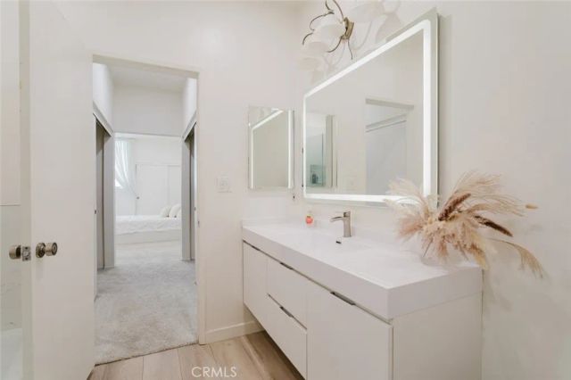 1305 N Columbus Avenue 204, Glendale, CA 91202
