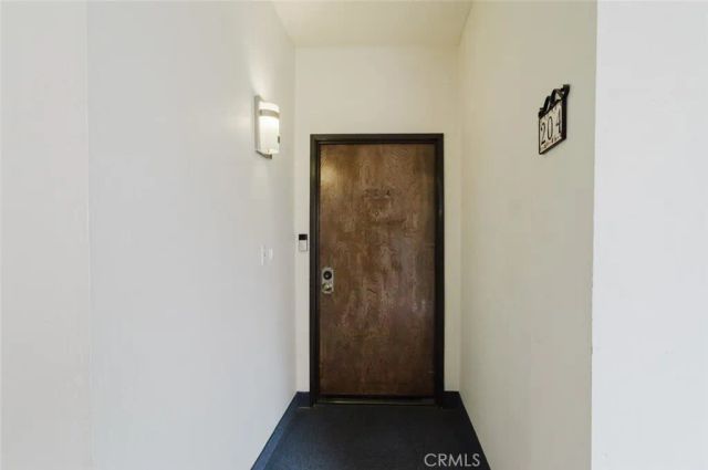1305 N Columbus Avenue 204, Glendale, CA 91202