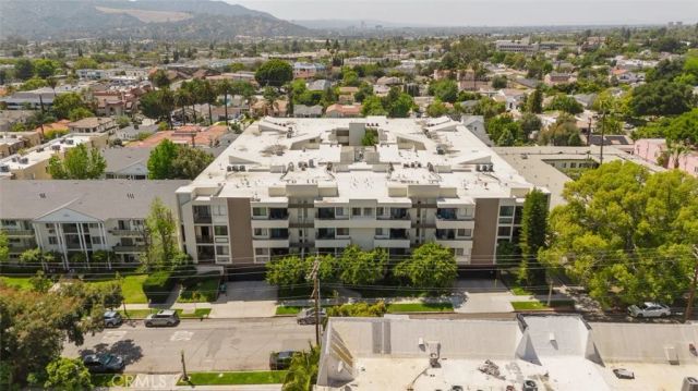 1305 N Columbus Avenue 204, Glendale, CA 91202