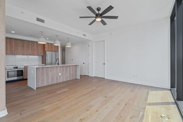84 East Ave 3401, Austin, TX 78701