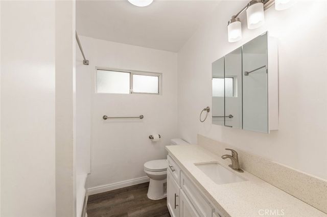 6520 Shirley Avenue 3, Reseda, CA 91335