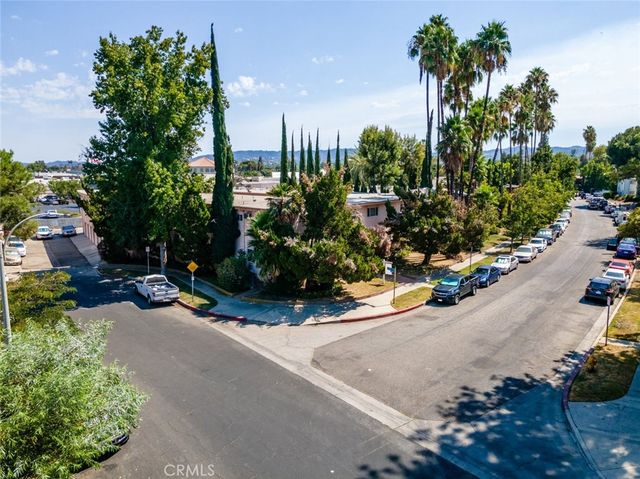 6520 Shirley Avenue 3, Reseda, CA 91335
