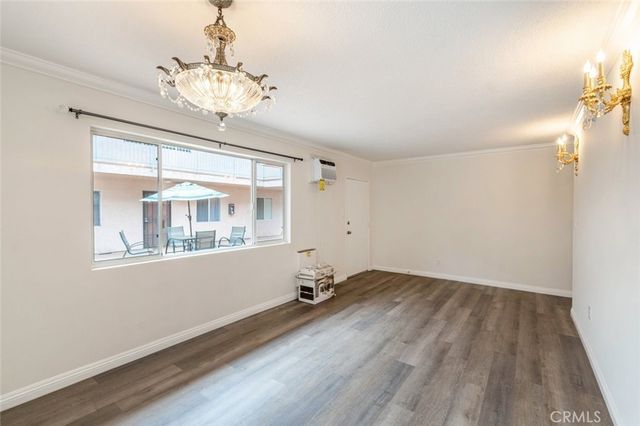 6520 Shirley Avenue 3, Reseda, CA 91335