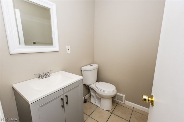 71 Sivon Drive, Painesville, OH 44077