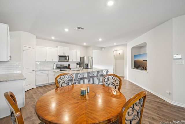 1733 Rocky Rise, San Antonio, TX 78245