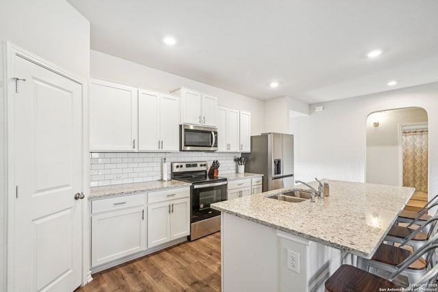 1733 Rocky Rise, San Antonio, TX 78245