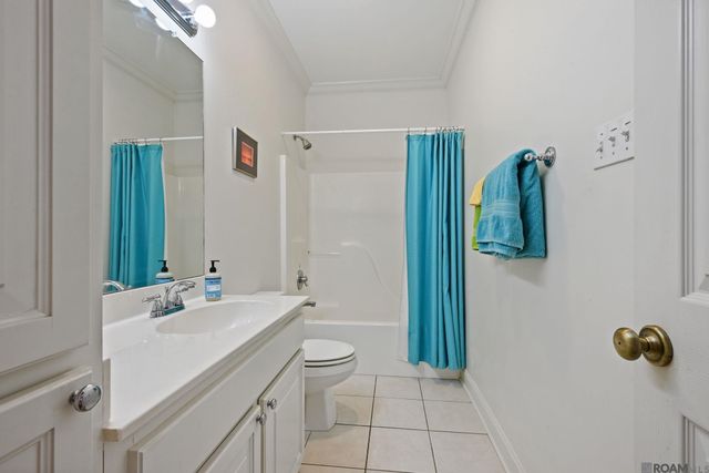 8858 Myrtle Hill Dr, St Francisville, LA 70775