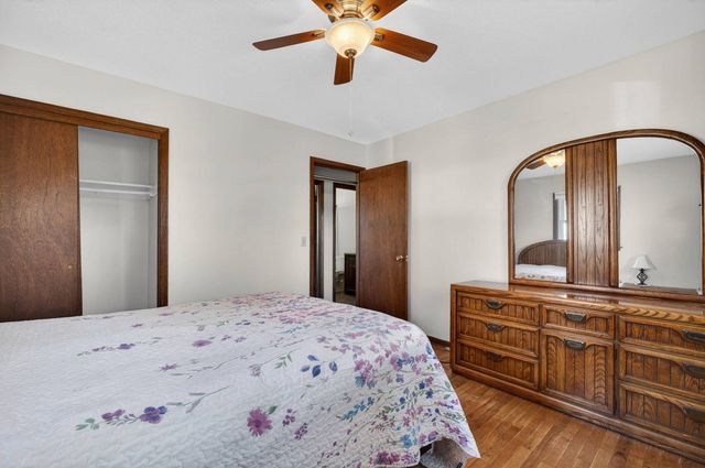 609 W LeClaire Road, Eldridge, IA 52748